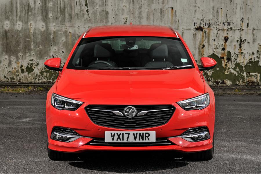  Vauxhall Insignia SRi Sports Tourer 2017 года  (фото 11 из 20)